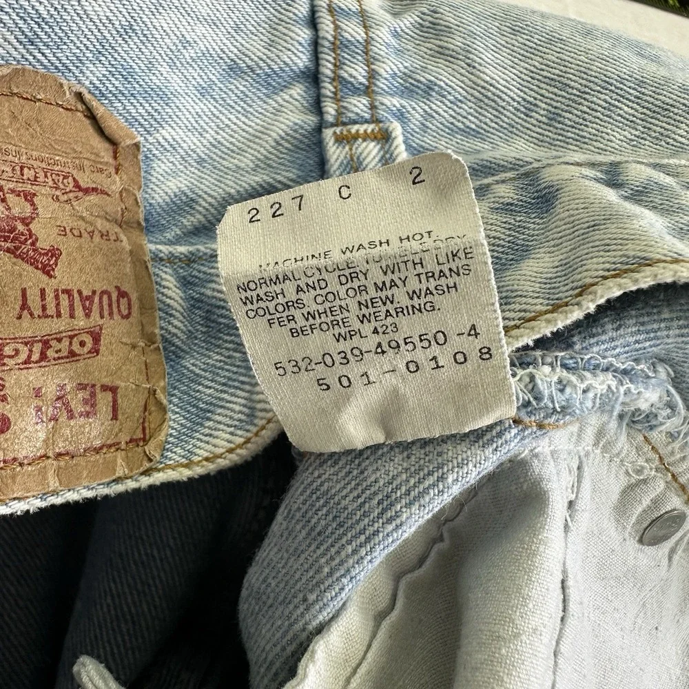 Vtg 80s Levis 501 Jeans Made USA Men 33x30 (Fits 32x28) Acid Wash Hair Band Rock